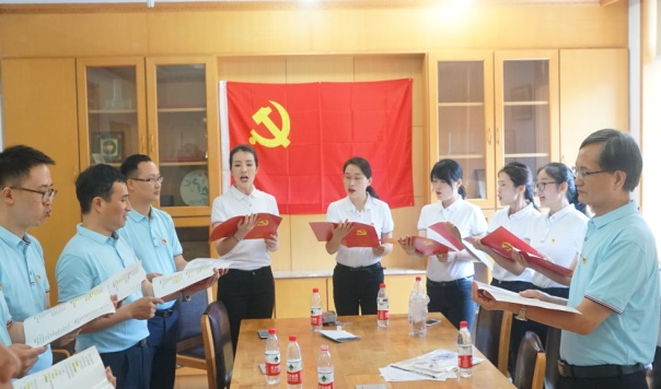 说明: E:\16-2018年新闻照片\DSC05516.JPG